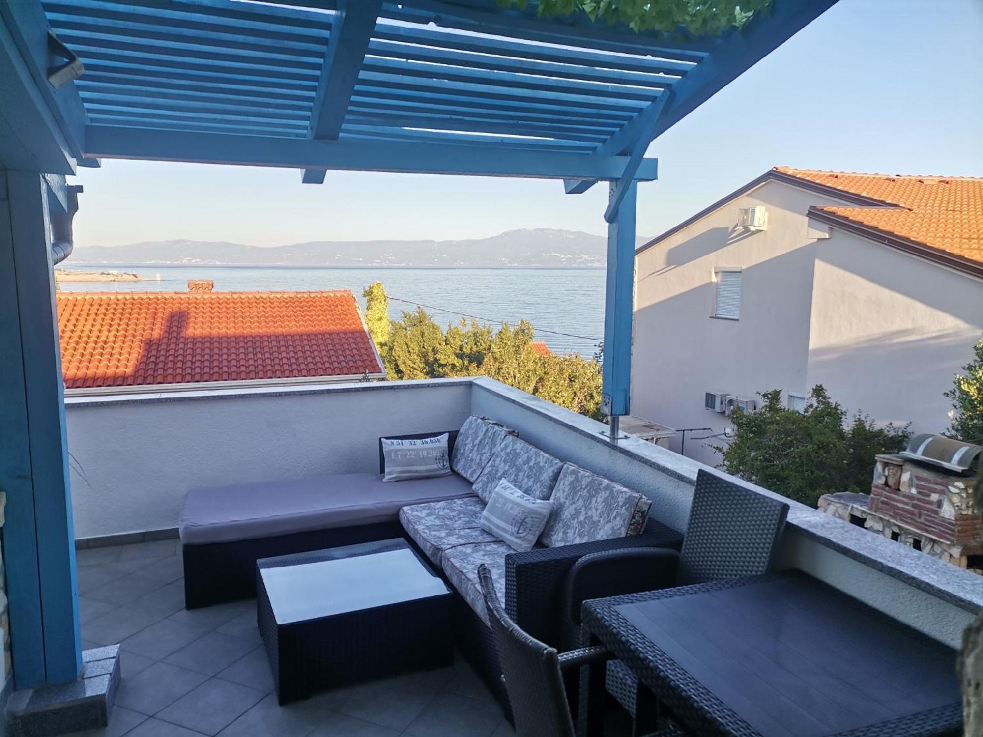 Apartmani Omisalj Exterior photo
